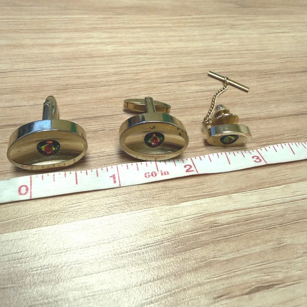 Sarah Coventry Vintage Gold Tone Aurora Borealis Oval Cufflinks Tie Tack Set
